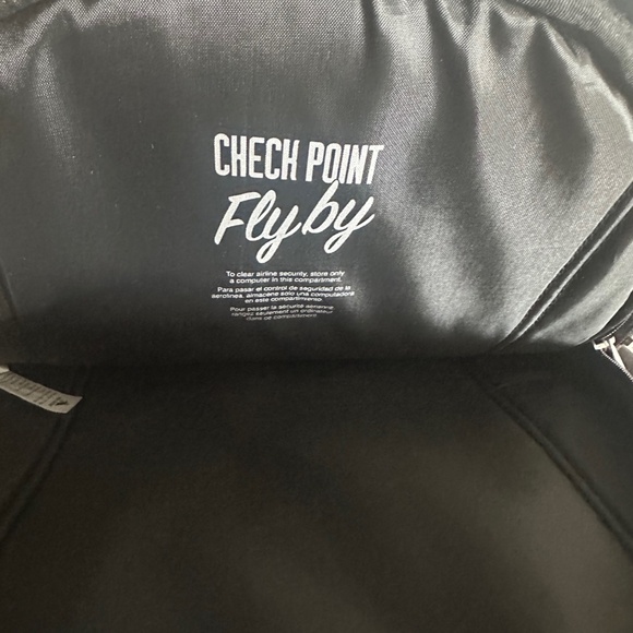 High Sierra 17" Laptop Backpack – TSA-Friendly, Black, Like New - Picture 8 of 14